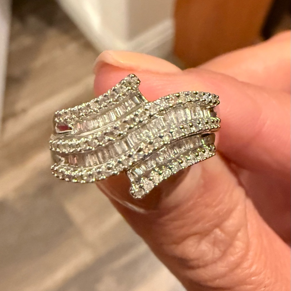 Sterling Silver Ring with Crystals - Picture 2 of 5